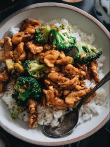 POULET ET BROCOLI (STREET FOOD CHINOISE)