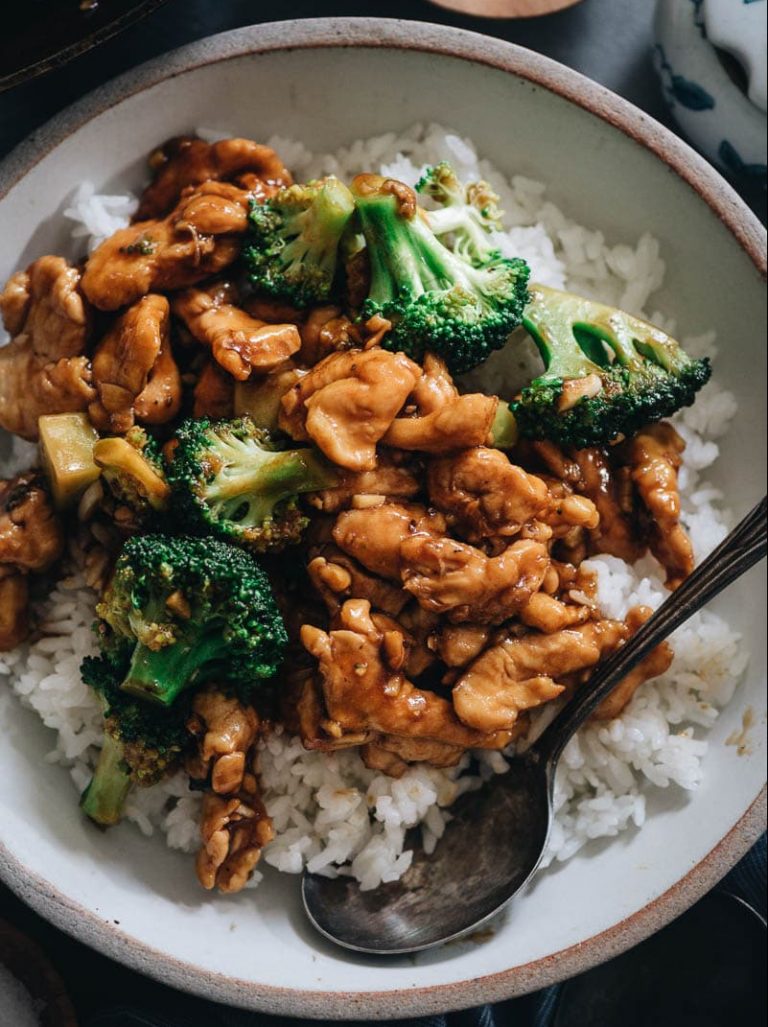 POULET ET BROCOLI (STREET FOOD CHINOISE)
